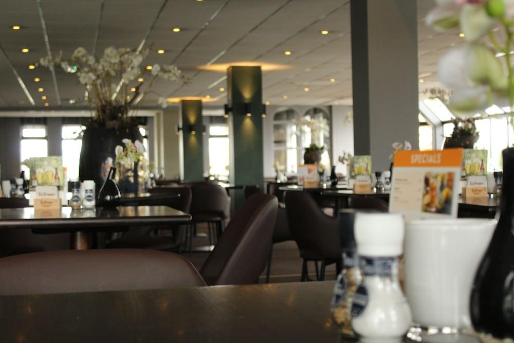 เฟลทเชอร์ โฮเต็ล เรสเทอรองต์ เฮอร์โทเกนบอช Hotel 's-Hertogenbosch  ภายนอก รูปภาพ